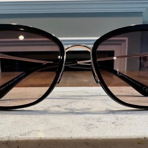 Tom Ford Faryn TF843 01F 56/19/140 TITANIUM Sunglasses. Authentic. Retail $725 main image 5